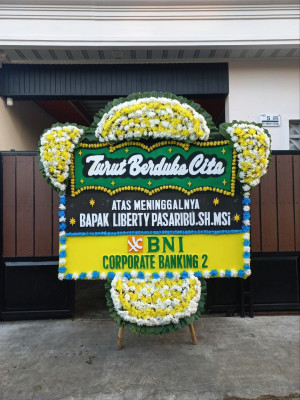 Papan Bunga Duka di Tumumpa Satu